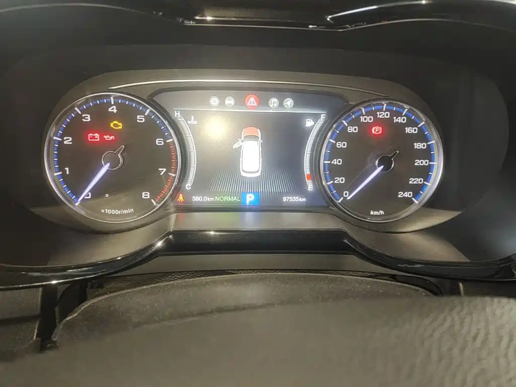GAC Trumpchi Trumpchi GS7 2017 320T 2WD Luxury Smart Connect фото 12
