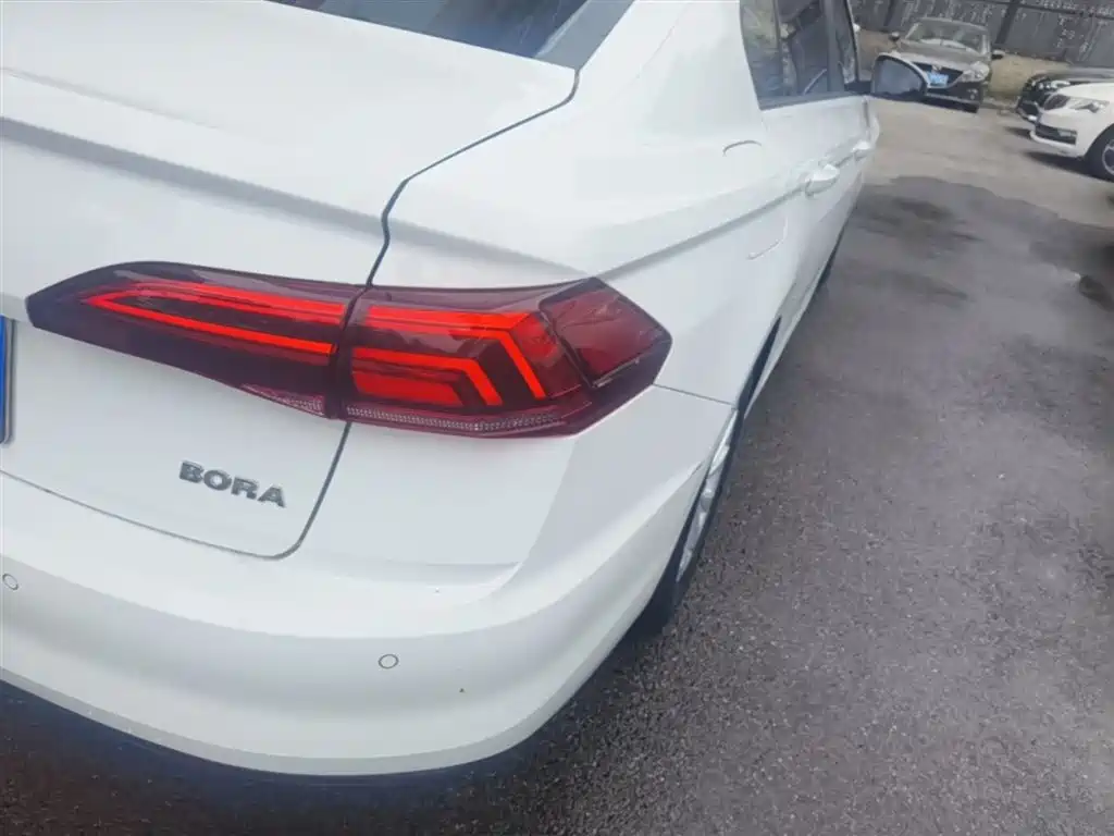 Volkswagen Bora 2019 Facelift 1.5L Automatic Fashion China VI фото 8