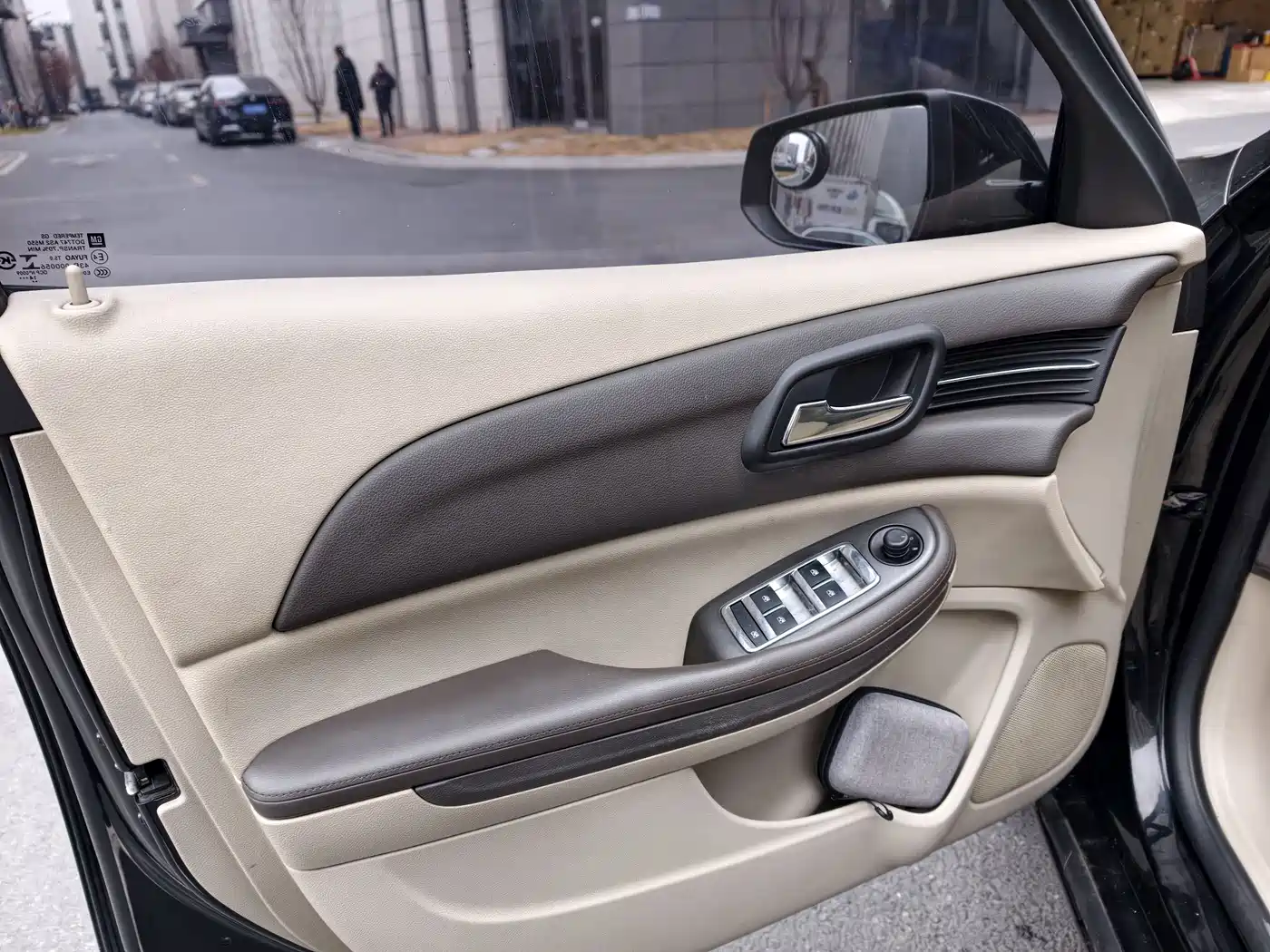 Chevrolet Malibu 2012 2.0L Automatic Comfort Edition фото 8