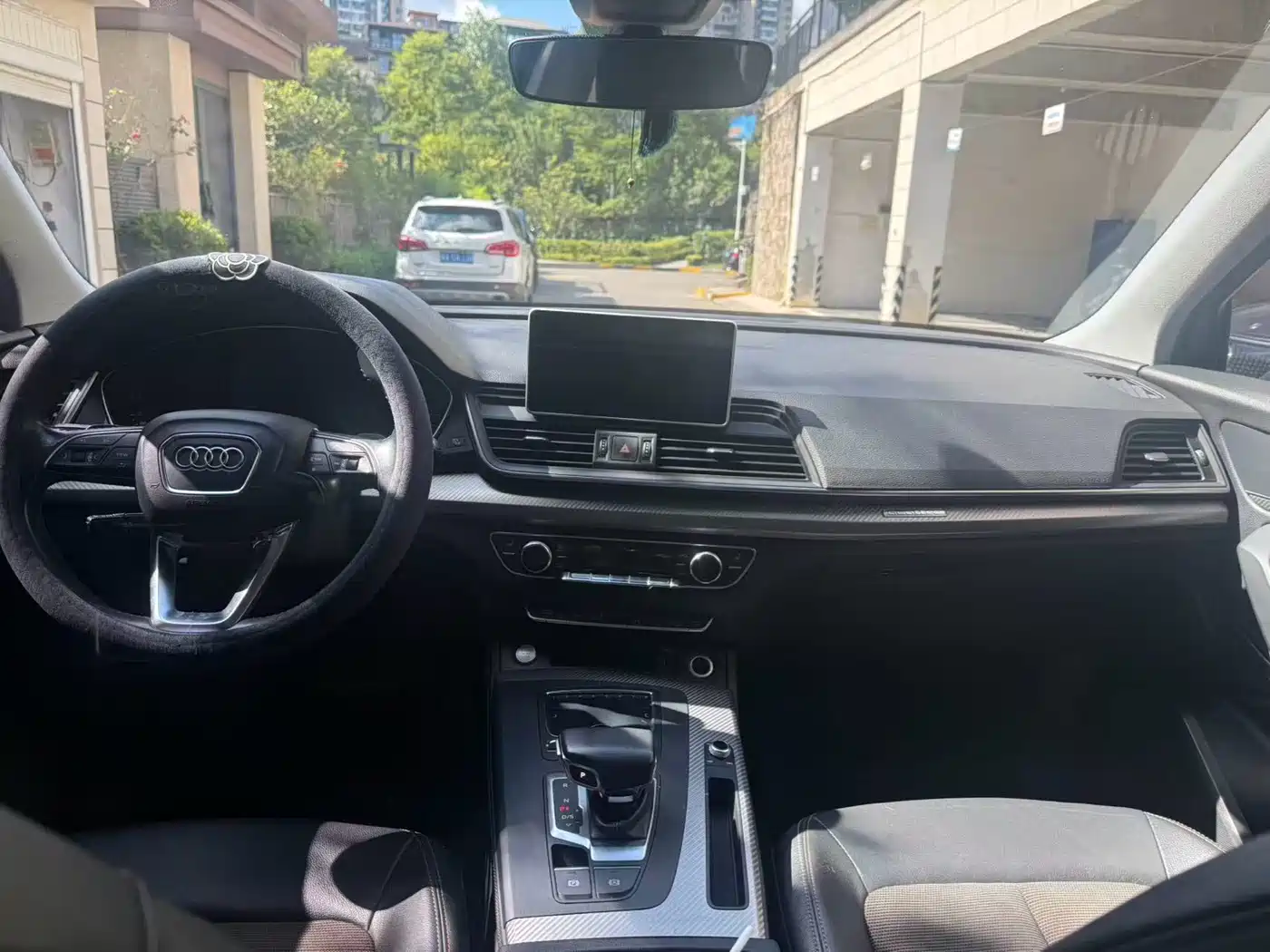 Фото 5 - Audi Q5L