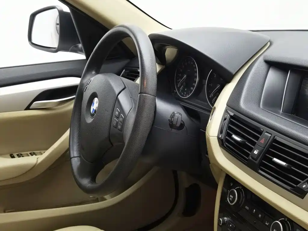 BMW X1 (Import) 2014 2012 sDrive18i Luxury
