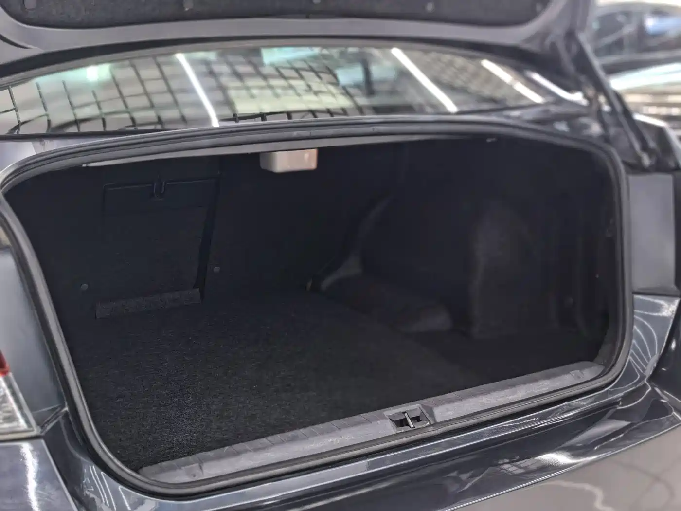 Subaru Legacy 2010 2010 Model 2.0i Luxury