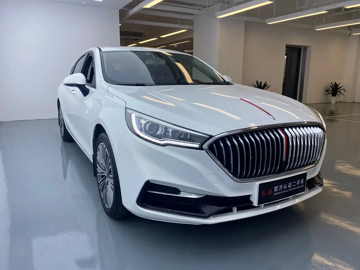Hongqi H5 2022 Classic 1.5T DCT Flag Rhythm Edition фото 3