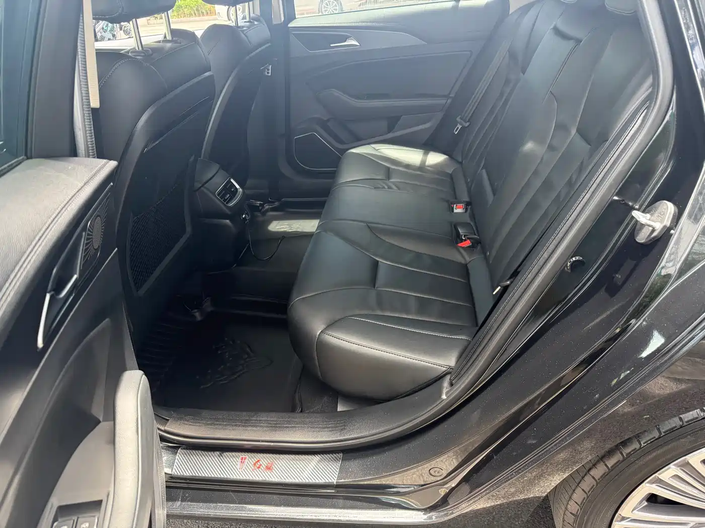 Hongqi H5 2022 Classic Facelift 1.5T DCT Flag Rhythm Edition фото 5