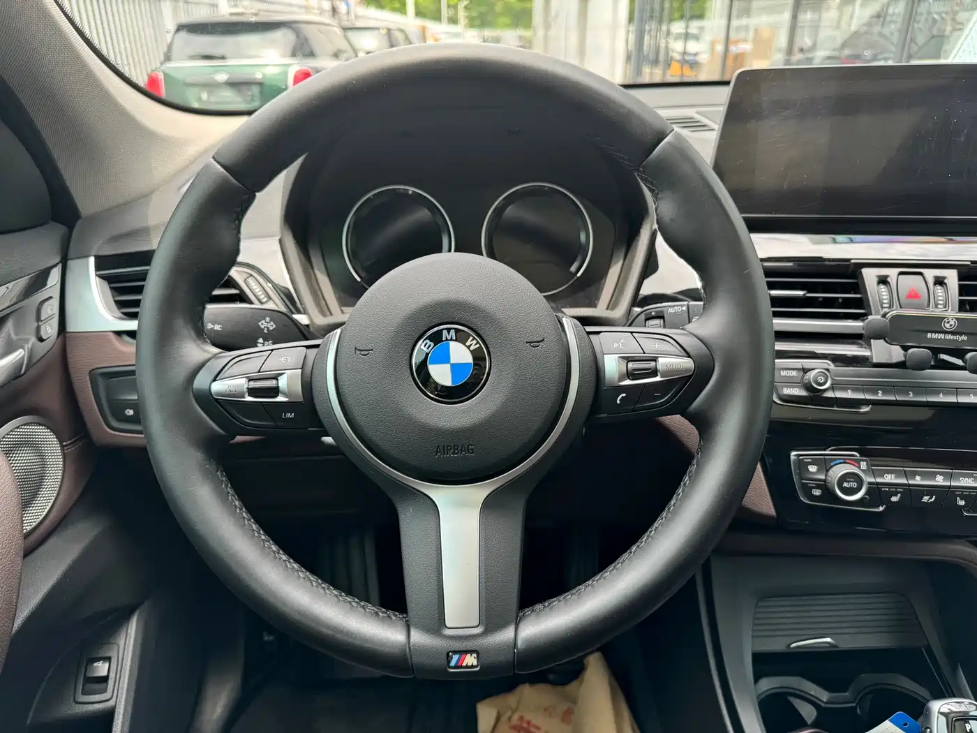 BMW X1 2021 sDrive25Li Leading фото 9
