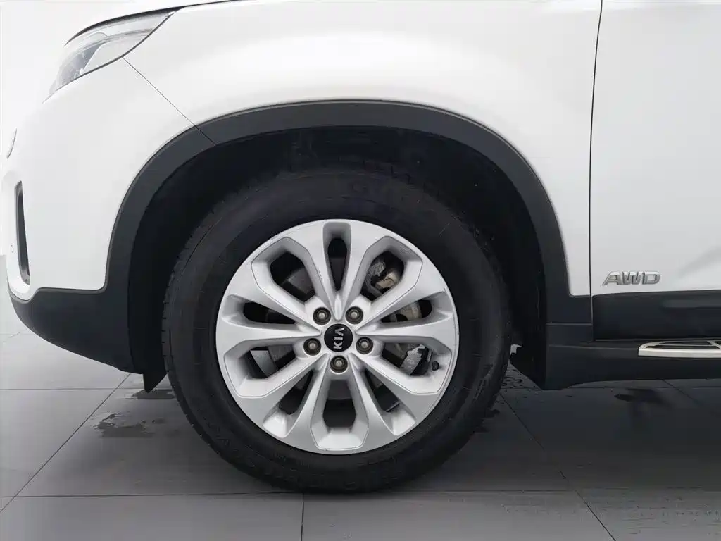 Photo 17 - Kia Sorento