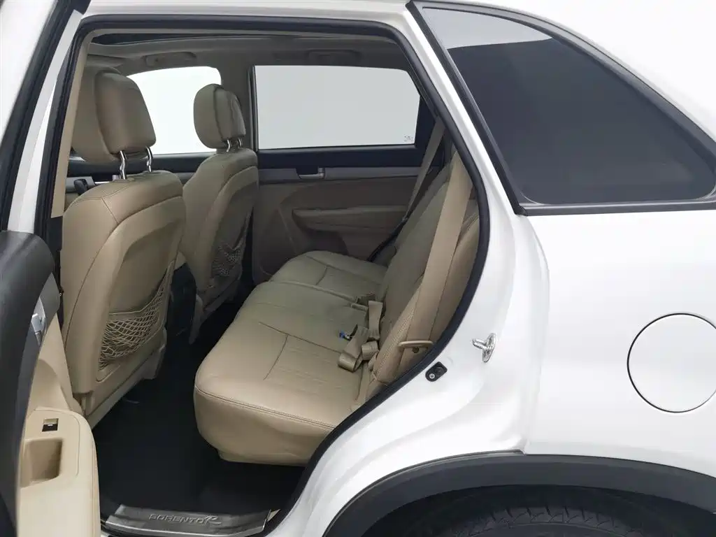 Photo 15 - Kia Sorento