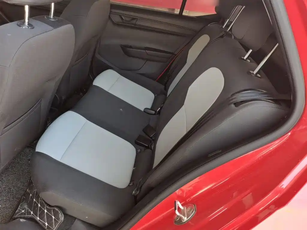 Škoda Fabia 2017 1.4L Auto Car Enjoy Edition фото 17