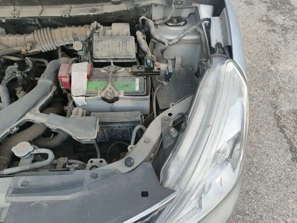Nissan Livina 2015 2015 1.6XE Manual Comfort Edition
