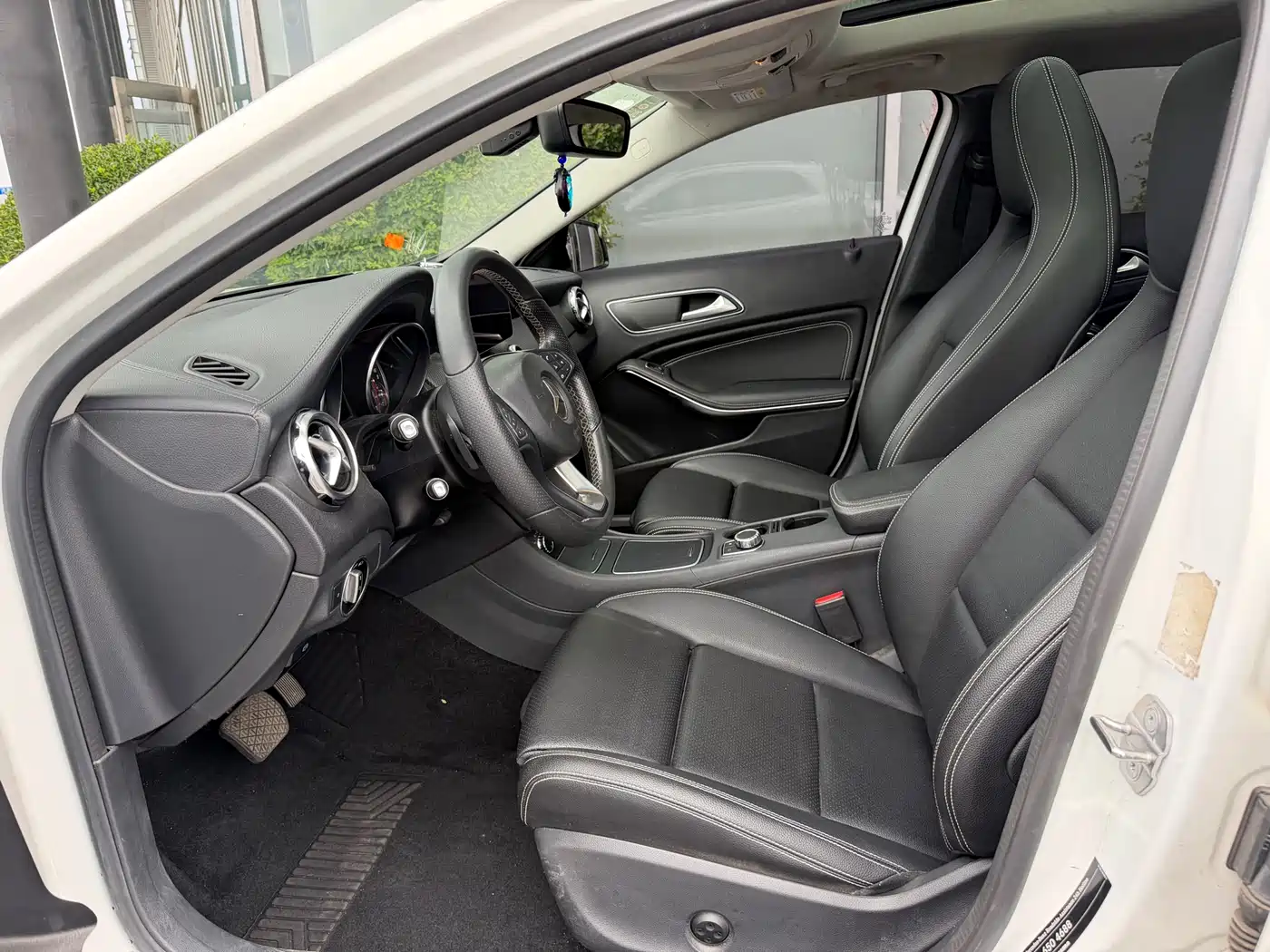 Mercedes-Benz GLA 2018 GLA 220 4MATIC Sport фото 17