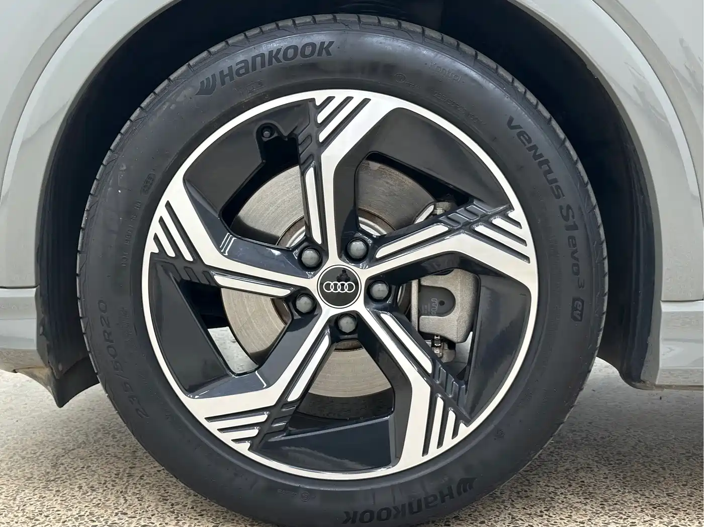 Audi Q4 e-tron 2024 2024 40 e-tron Creation Edition