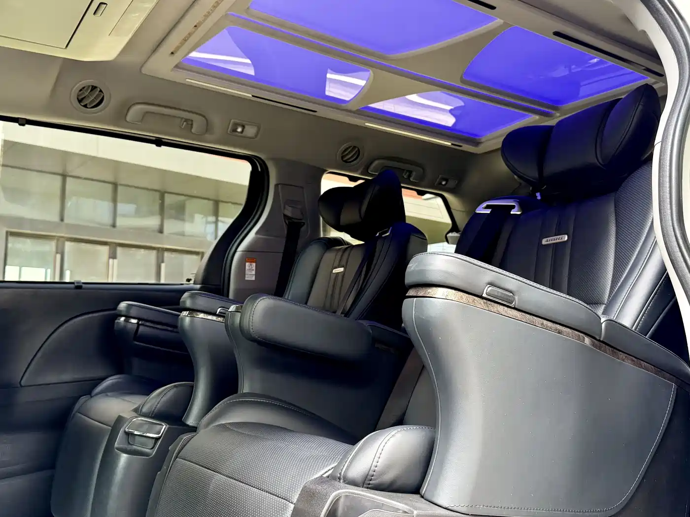 Toyota Sienna 2015 3.5L 2WD LE фото 19