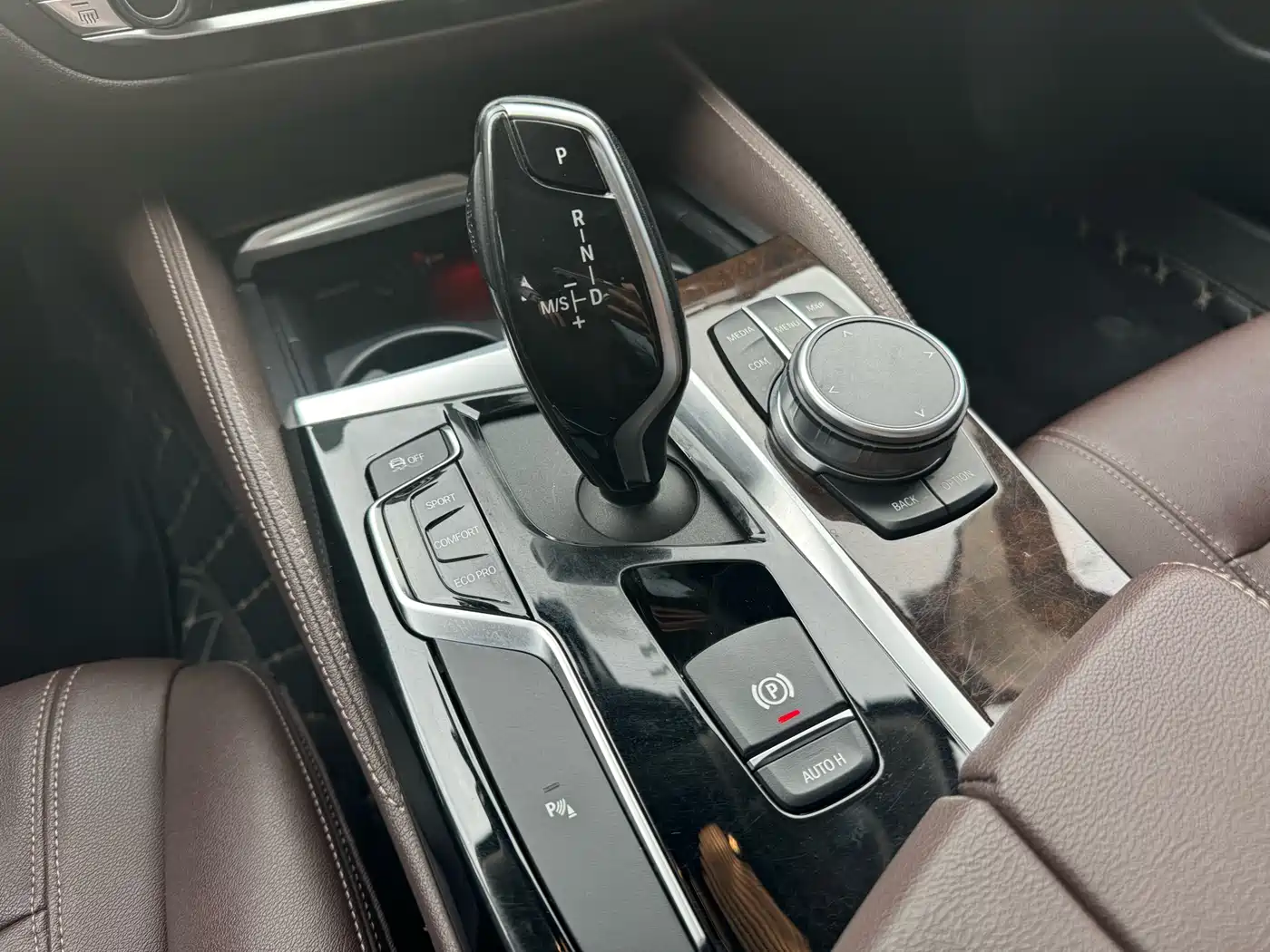 BMW 5 Series 2020 525Li Luxury Package фото 11