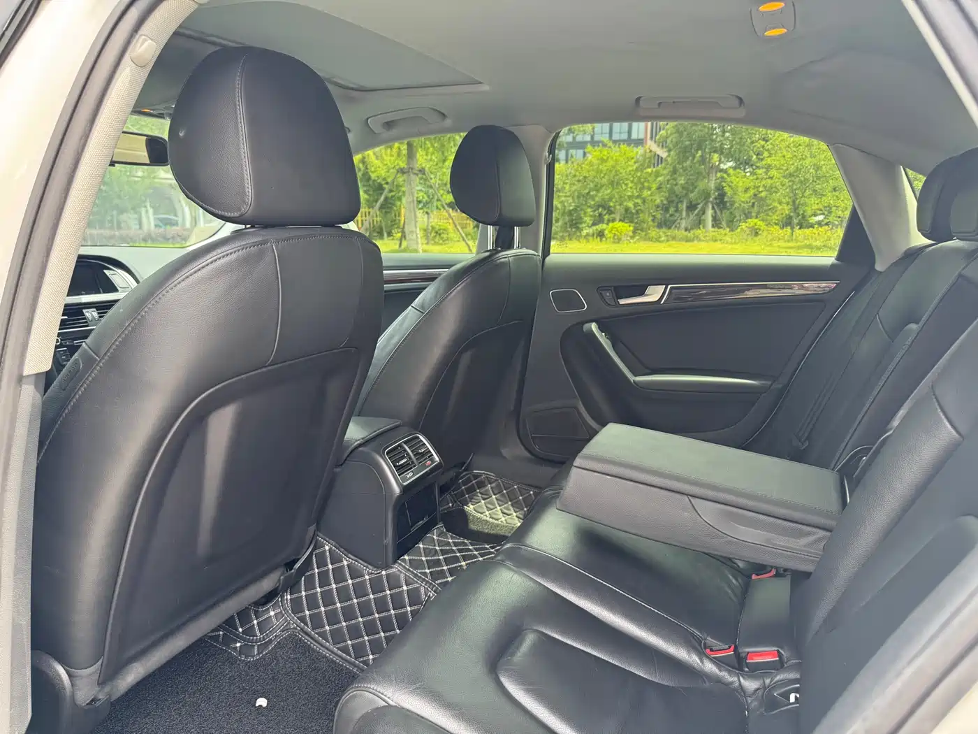 Audi A4L 2015 35 TFSI Auto Comfort фото 11