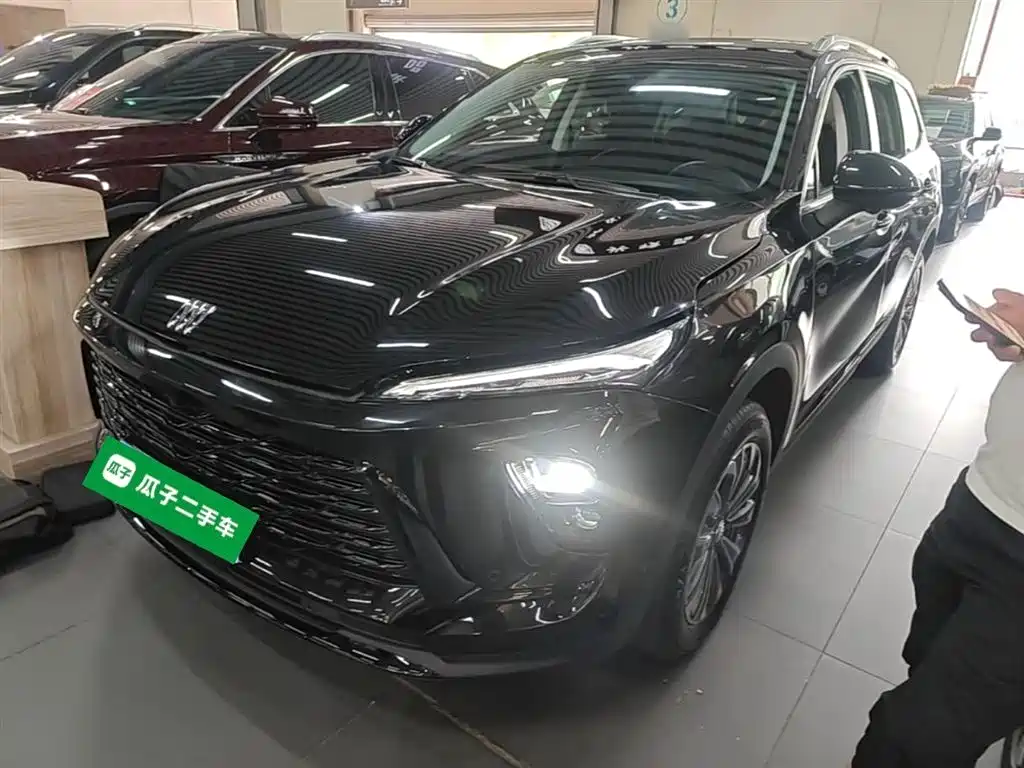 Buick Envision Plus 2025 Enclave Plus 28T 2WD Platinum Edition