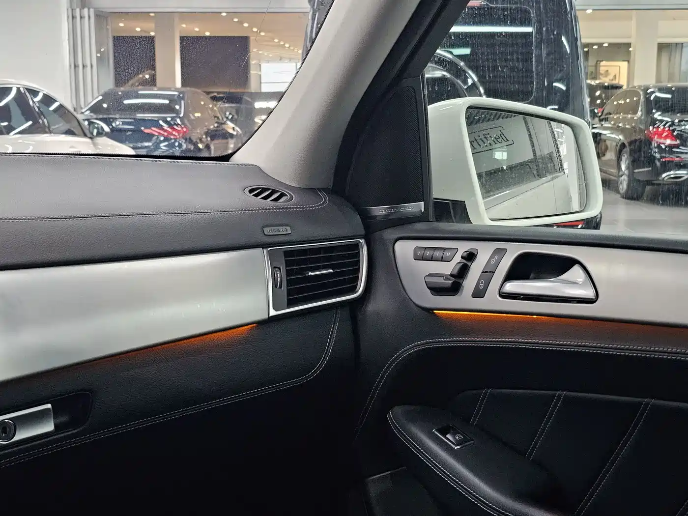 Mercedes-Benz M-Class AMG 2012 AMG ML 63 фото 10