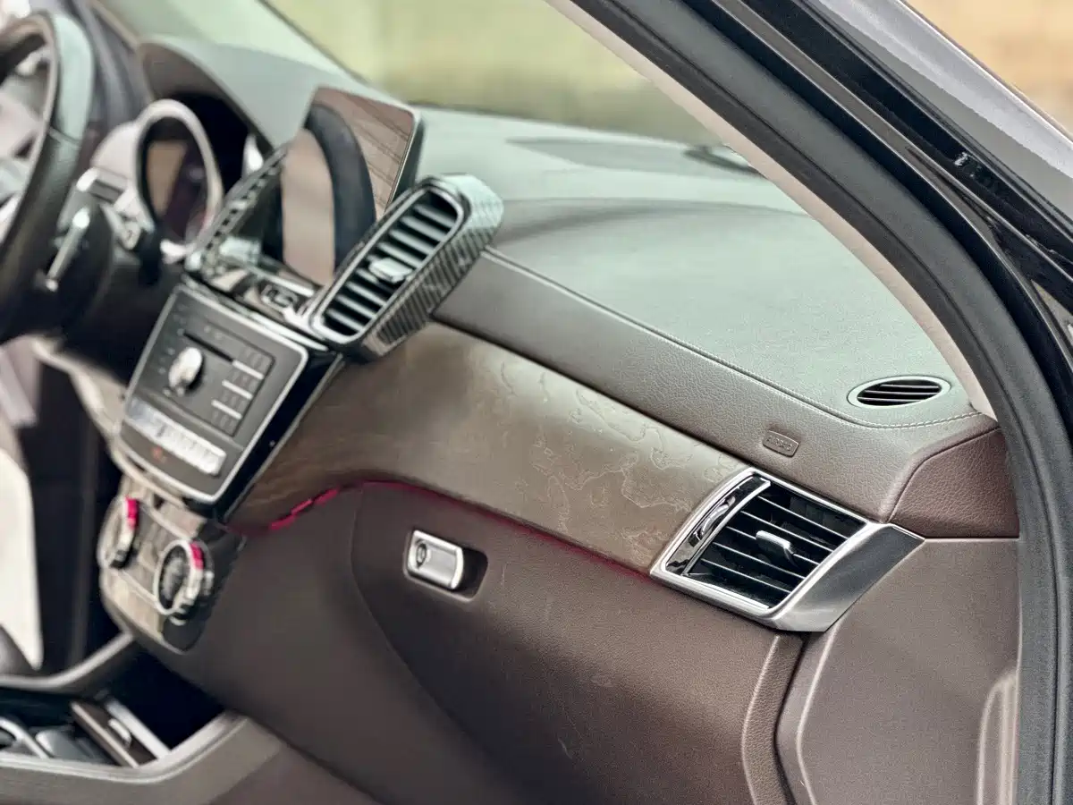 Mercedes-Benz GLS 2016 GLS 400 4MATIC Dynamic фото 46