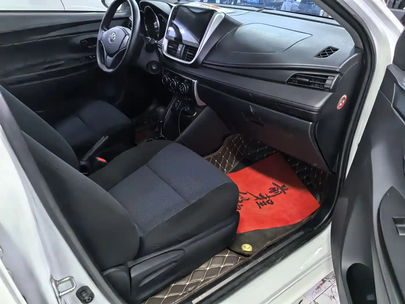 Toyota YARiS L Zhi Xiang 2019 1.5E CVT Charming China VI фото 10