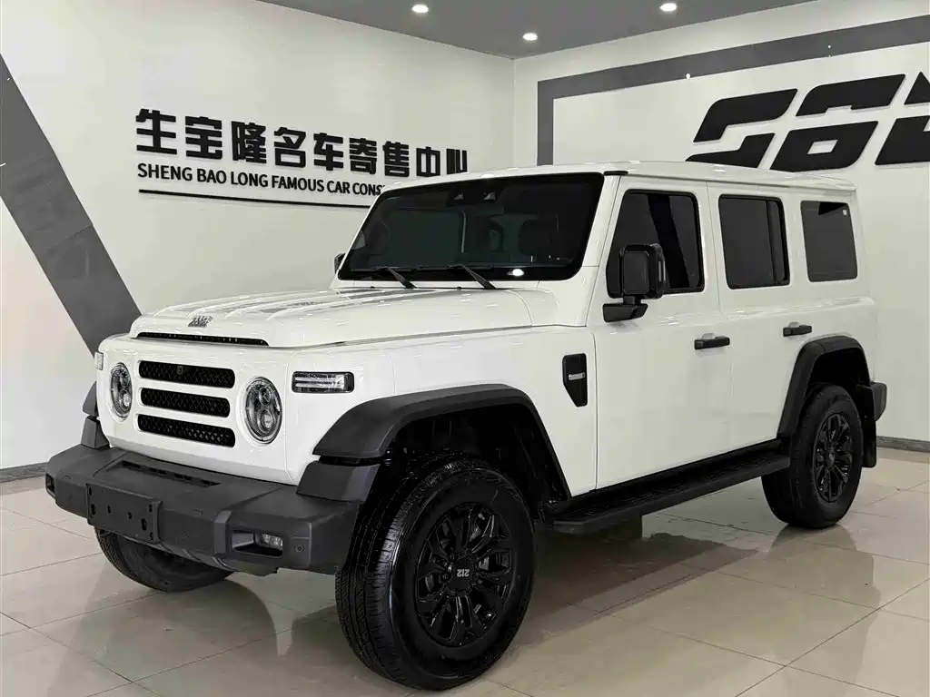 212 T01 2024 2.0T Explorer