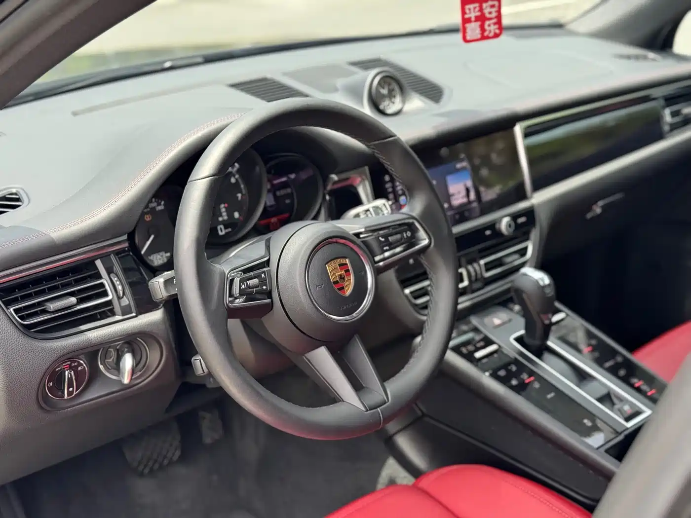 Porsche Macan 2022 Macan 2.0T фото 14