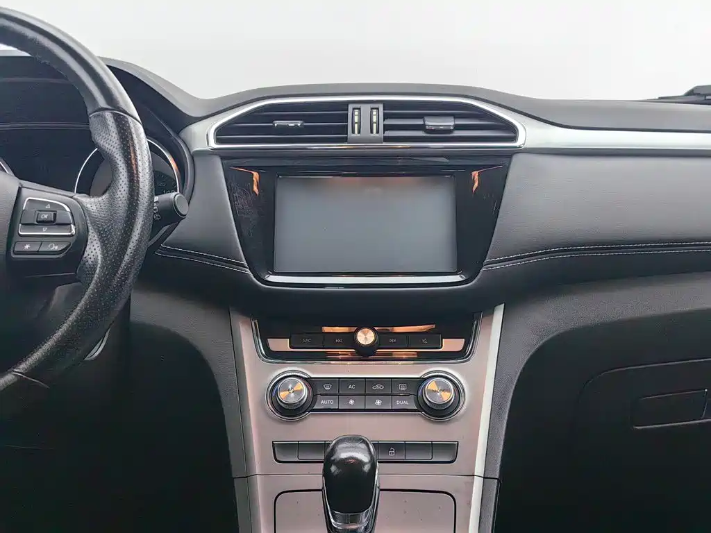 MG Roewe RX5 2018 2017 20T Automatic Luxury Edition