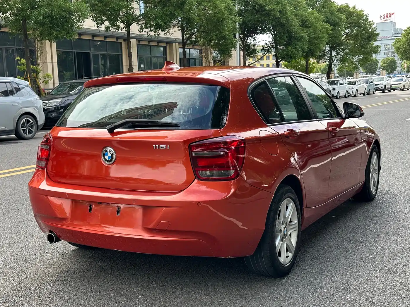 BMW 1 Series (Import) 2013 Facelift 116i Leading Model фото 5