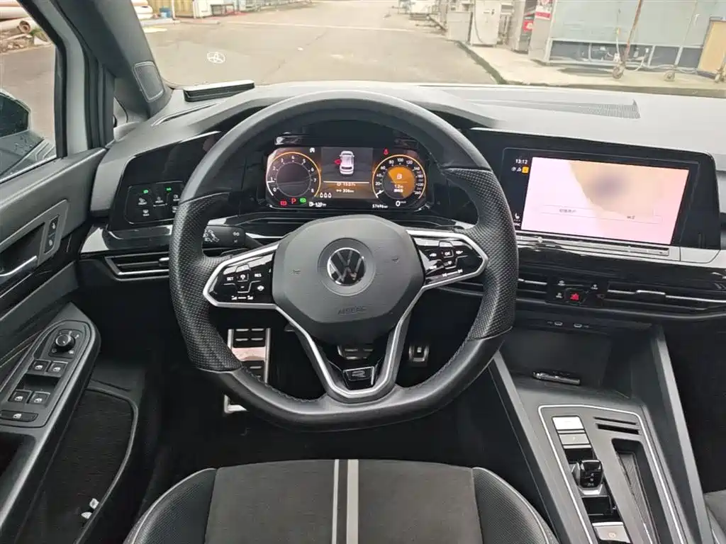 Volkswagen Golf 2021 280TSI DSG R-Line фото 11