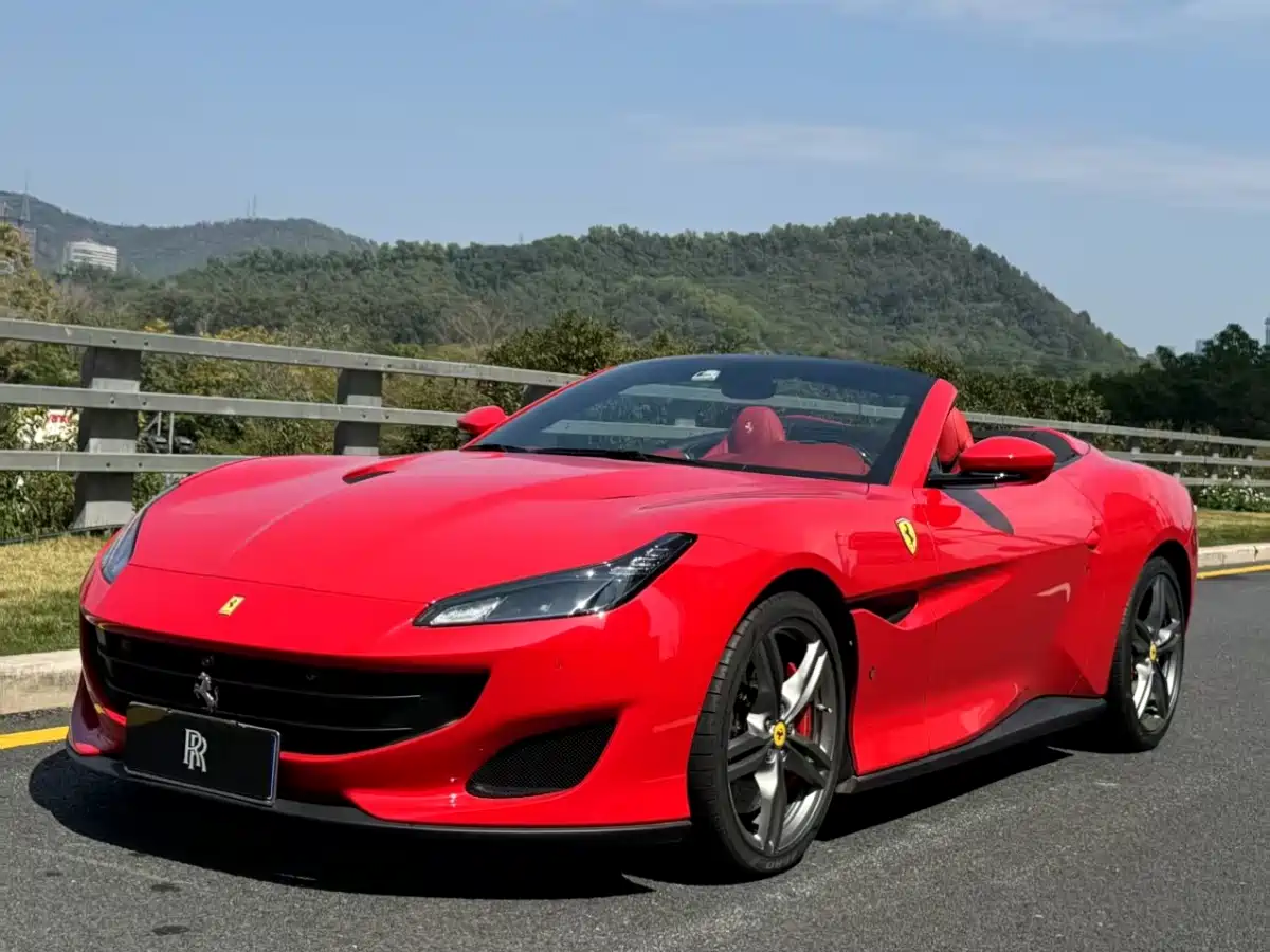 Ferrari Portofino 2019 2018 Model 3.9T