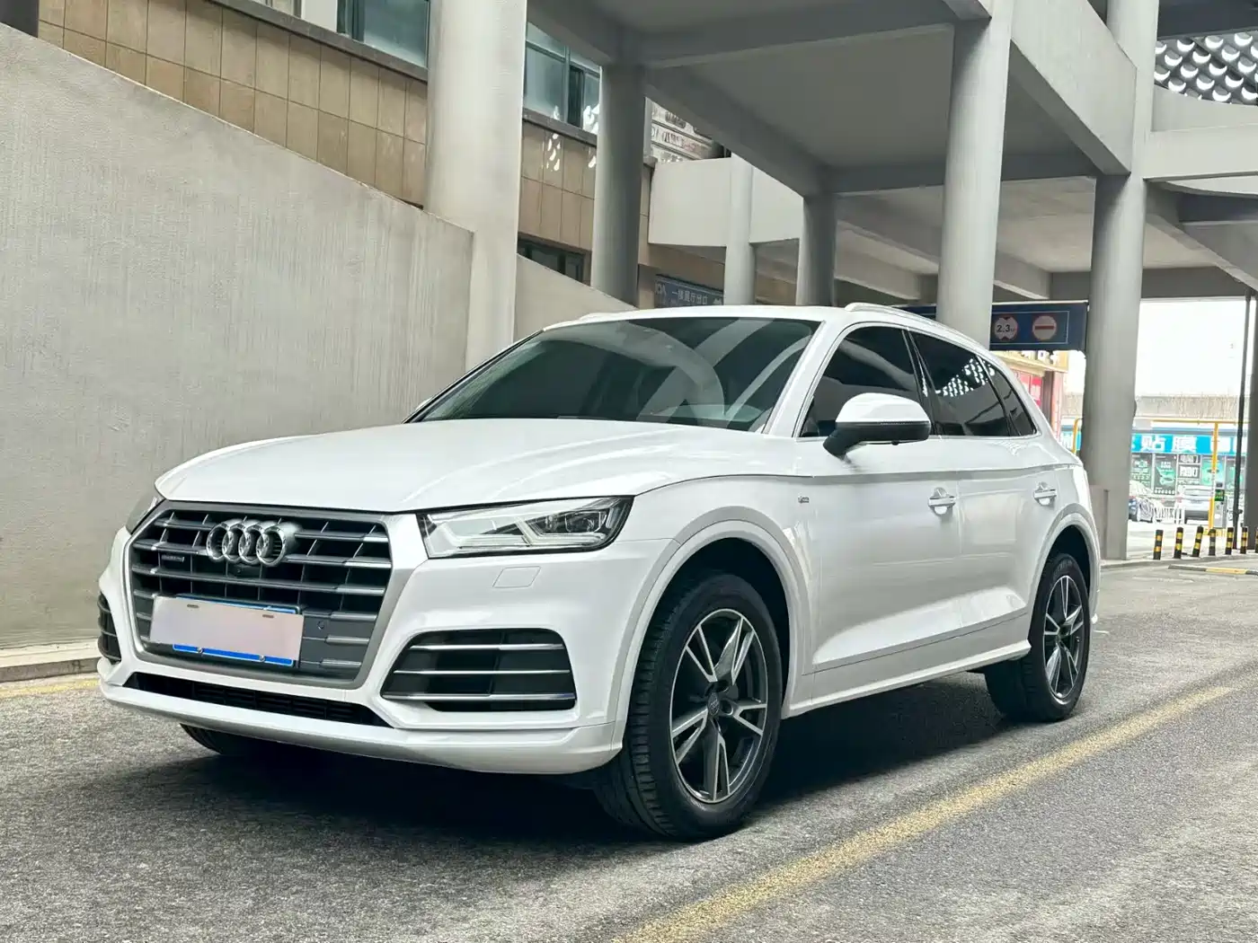 Audi Q5L 2018 45 TFSI Exclusive Fashion (China V)
