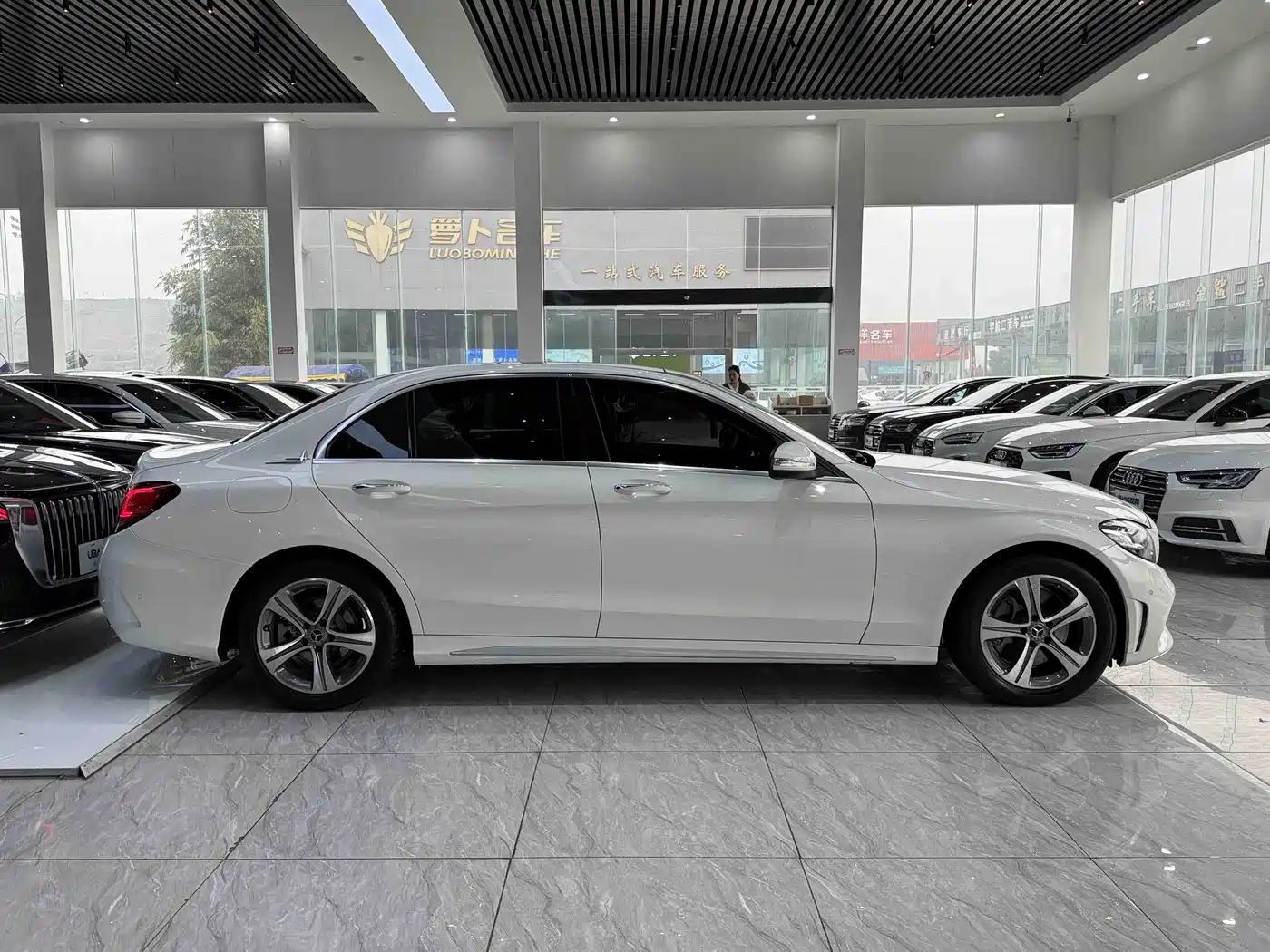 Mercedes-Benz C-Class 2019 C 260 L Sport фото 6