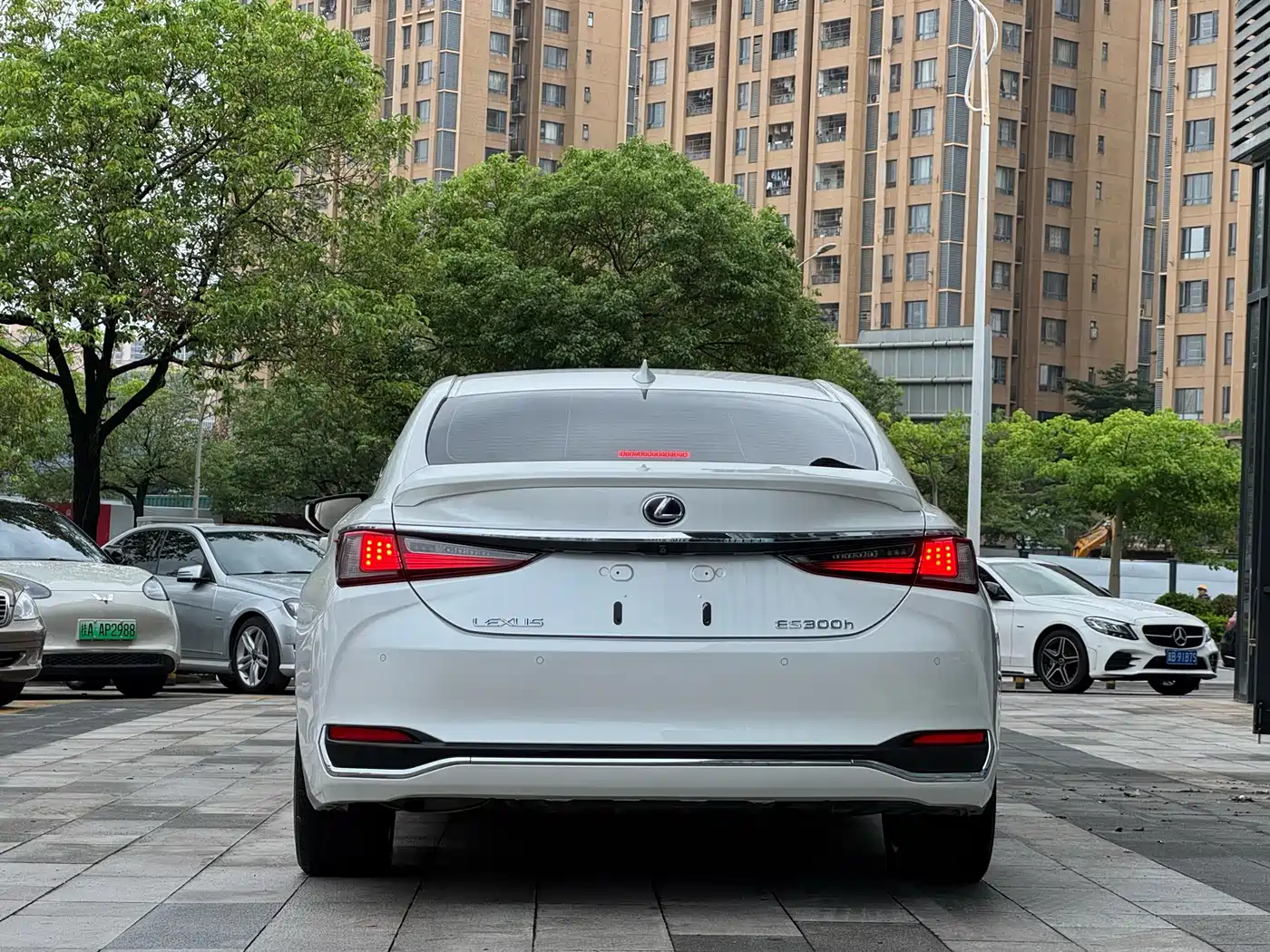 Lexus ES 2018 300h Executive Edition China V фото 5