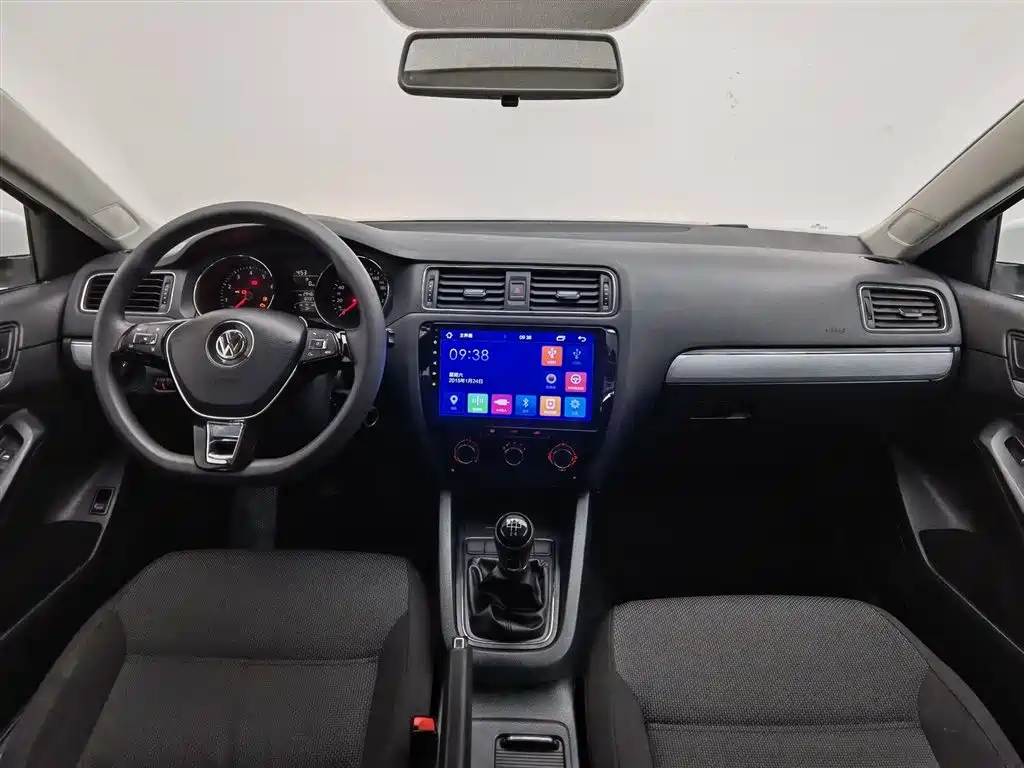 Volkswagen Sagitar 2015 1.6L Manual Fashion фото 5