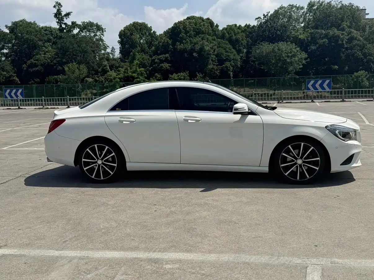 Mercedes-Benz CLA (Import) 2015 CLA 200 фото 13