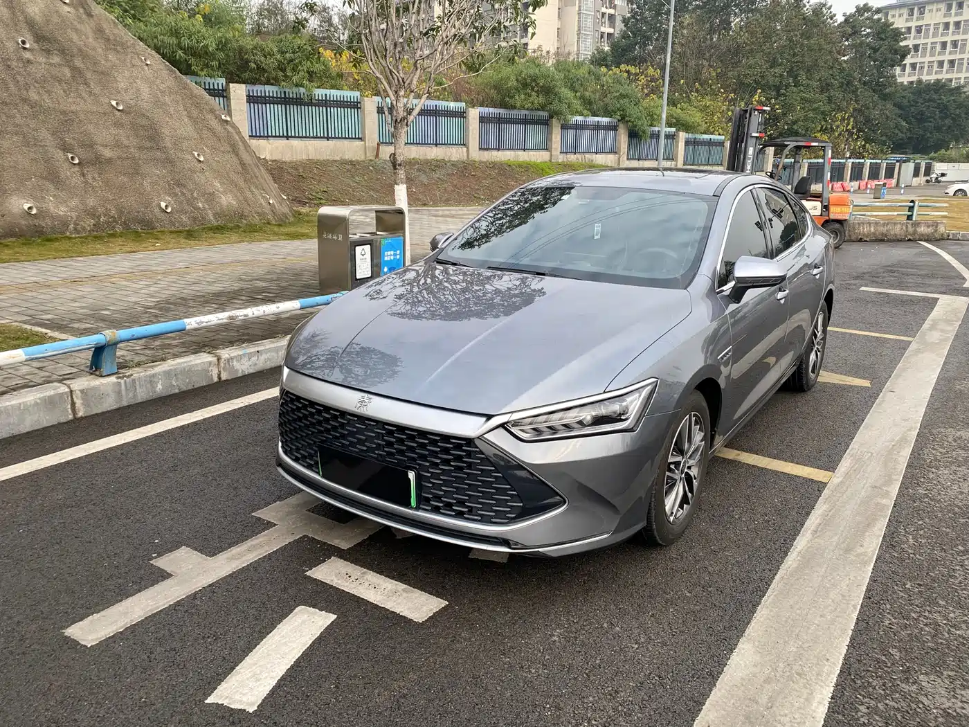 BYD Qin PLUS 2021 DM-i 55KM Flagship фото 2