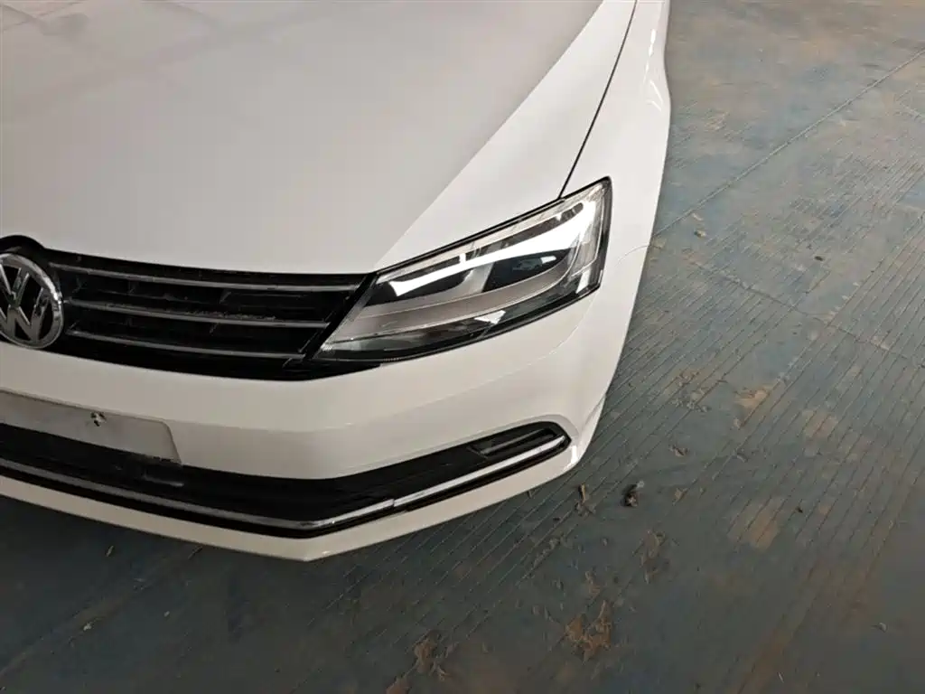 Volkswagen Sagitar 2018 1.6L Automatic Comfort фото 24