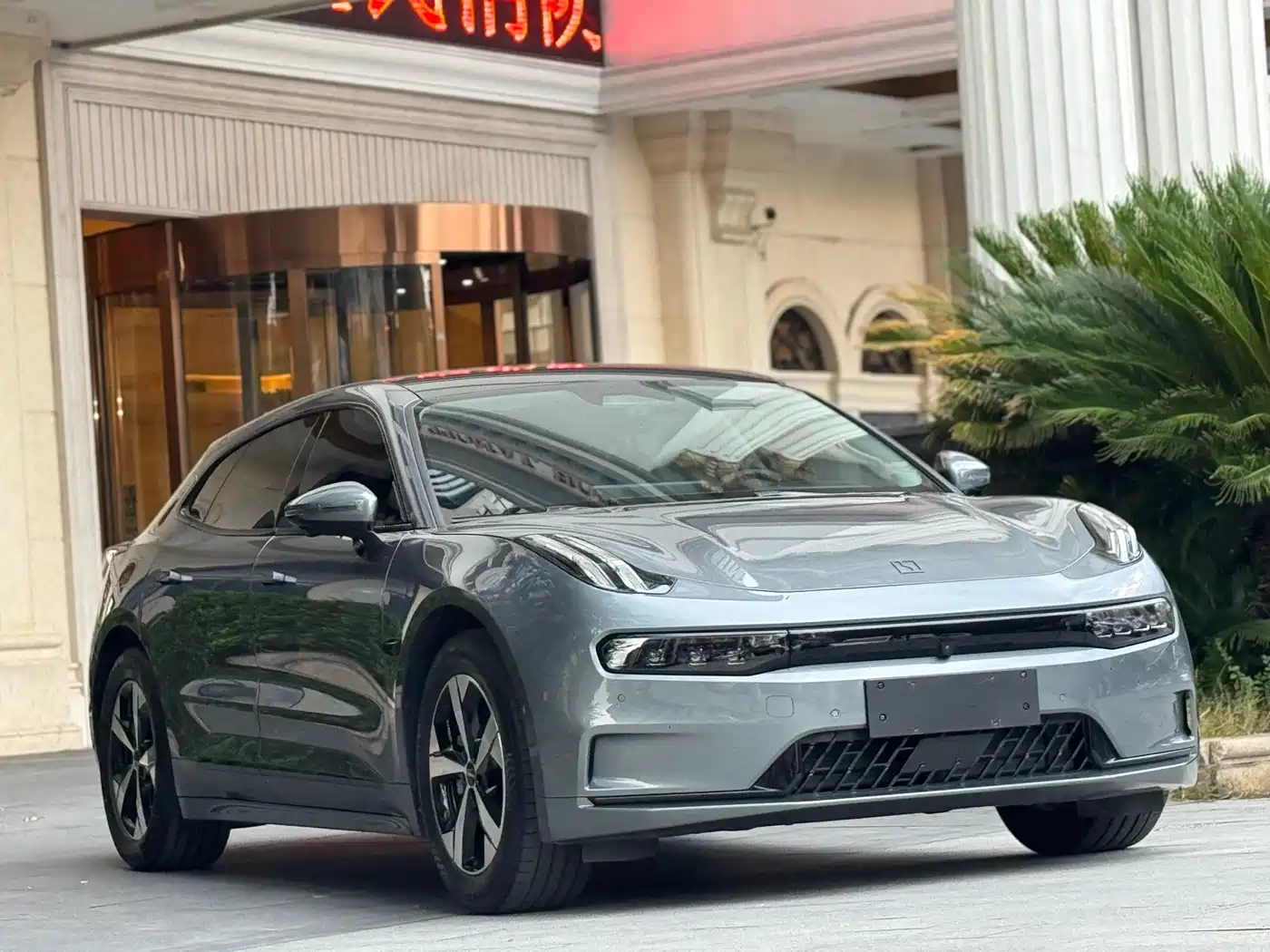 ZEEKR EXTREME KRYPTON 001