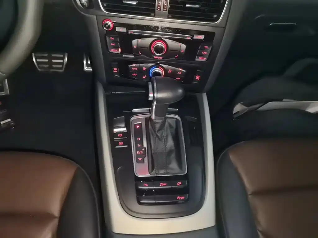 Audi Q5 2018 2017 Plus 40 TFSI Progressive