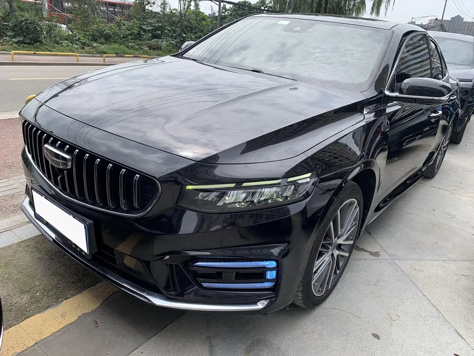 Фото 1 - Geely Preface