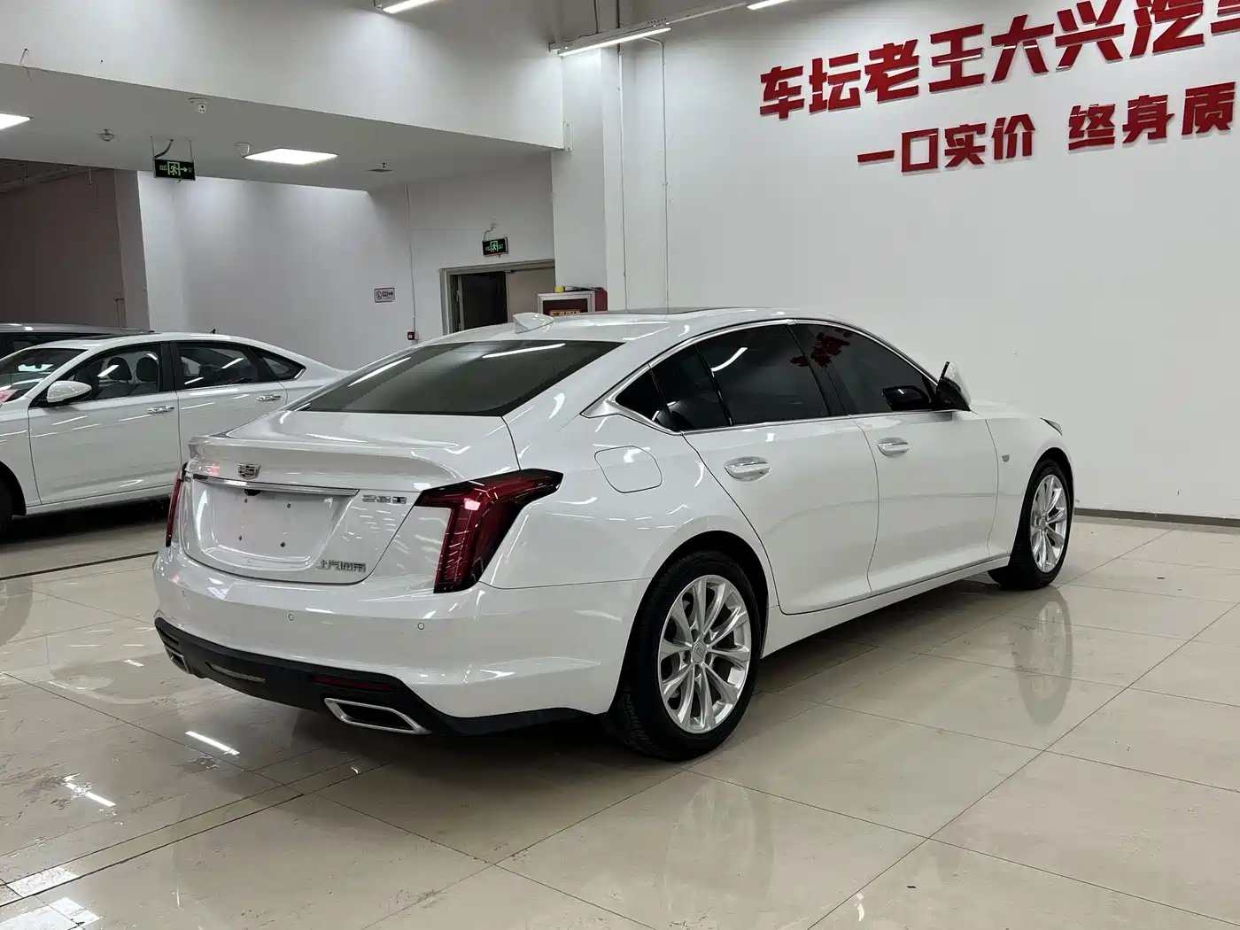 CADILLAC CT5