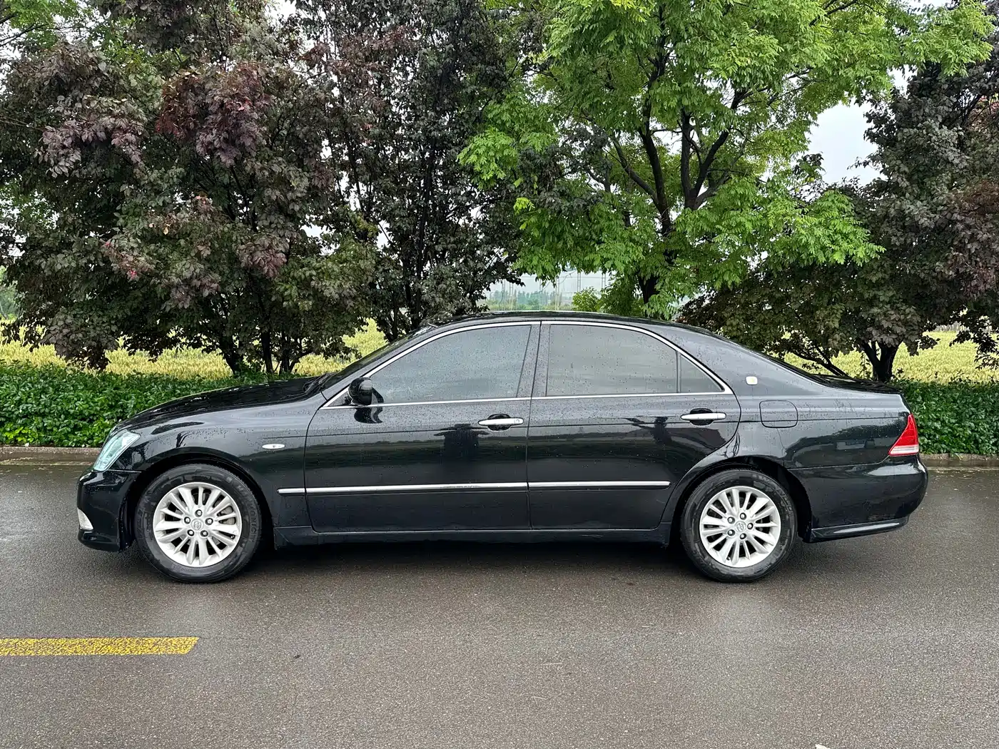 Toyota Crown 2007 2.5L Royal Special Edition фото 3