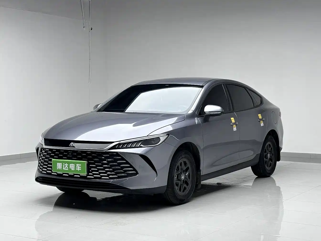 BYD Qin PLUS 2026 DM-i Smart Edition 128KM Progressive