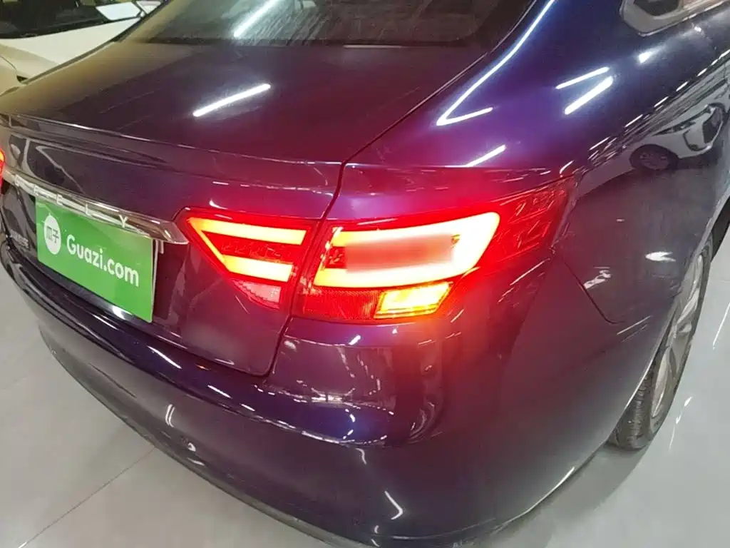 Фото 8 - Geely Emgrand GL