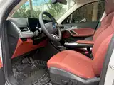 Photo 4 - BMW iX1