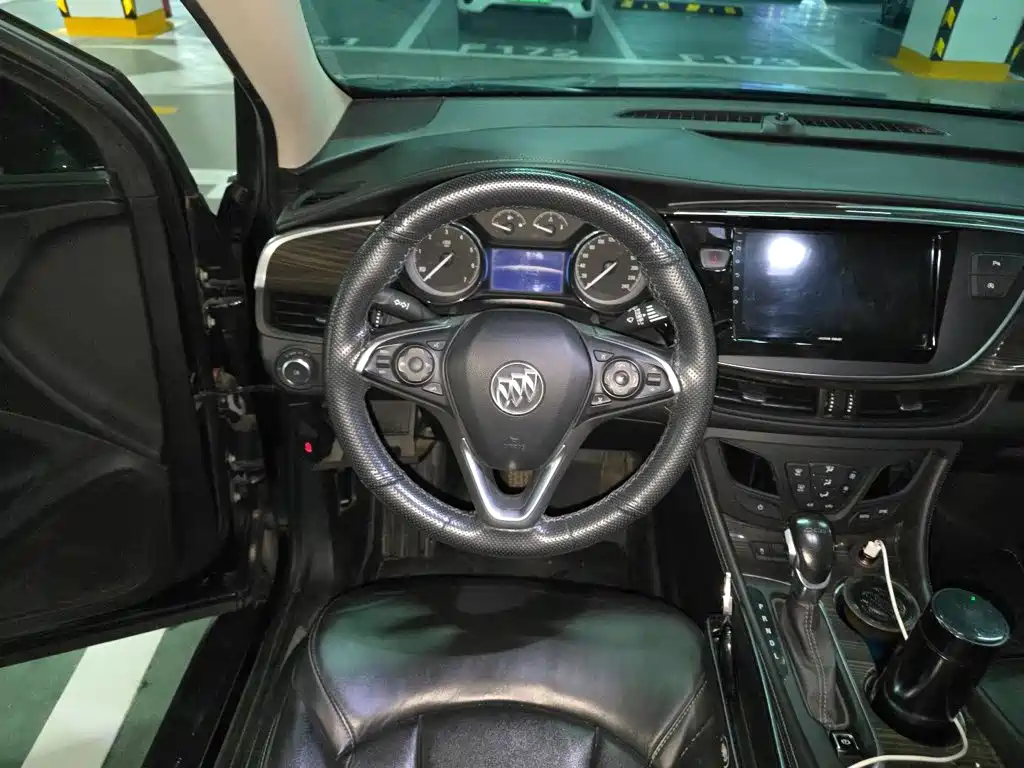 Фото 3 - Buick Envision Plus