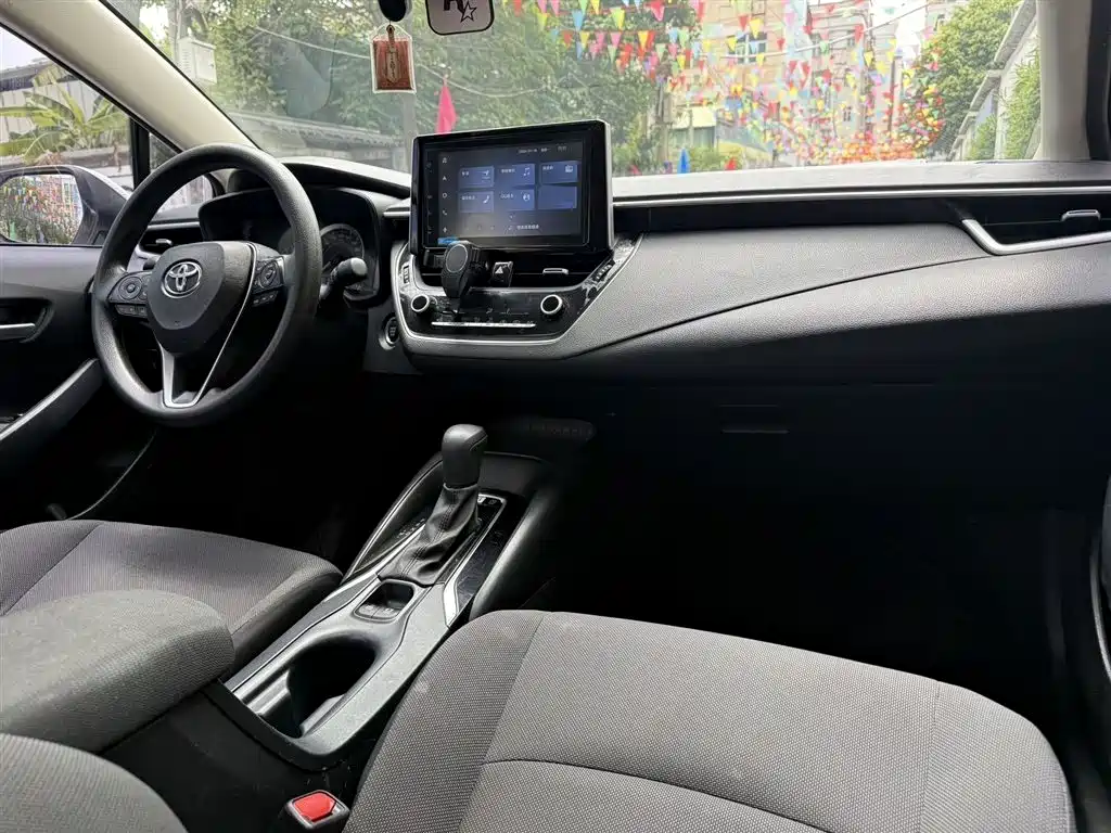 Toyota Corolla 2019 1.2T S-CVT GL-i Elite Edition фото 8