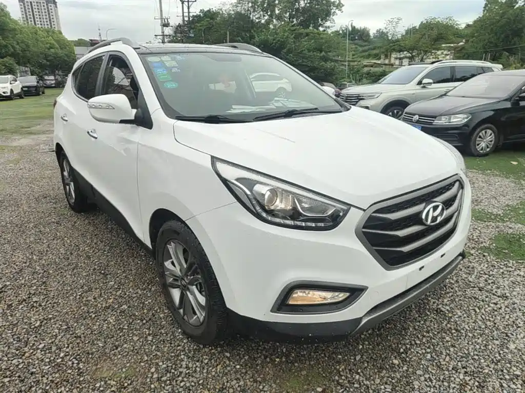 Hyundai Beijing Hyundai ix35 2013 2.0L Auto 2WD Smart GLS China IV фото 4