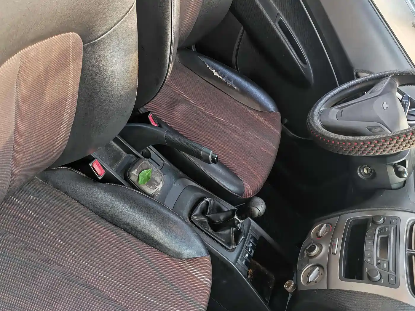 Chevrolet Sail 2013 Sedan 1.4L Manual Ideal Happiness Edition фото 7