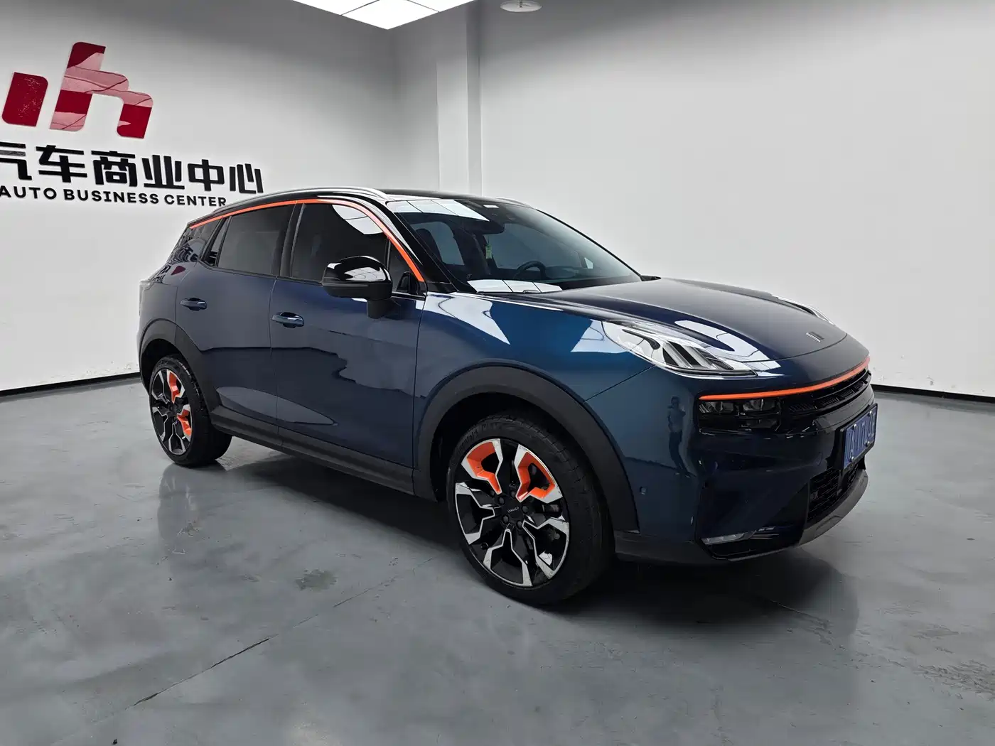 Lynk & Co 06 2020 1.5T Halo фото 3