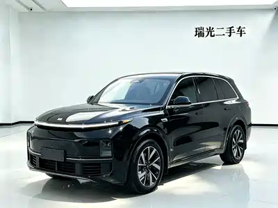Li Auto L8