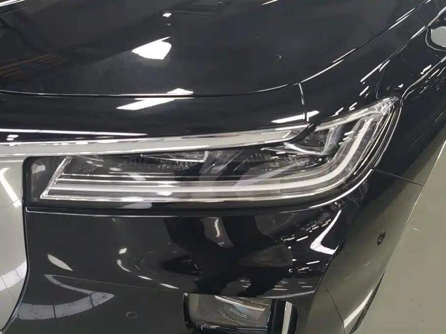 Hongqi H9 2020 Facelift 2.0T Smart Connect Flagship фото 5